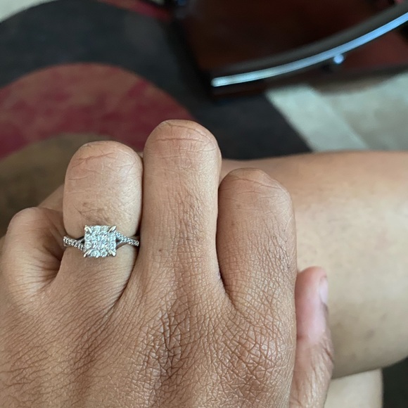 Kay jewelers 10k engagement ring - Picture 2 of 8